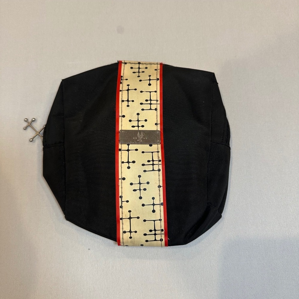 Eames Office American Airlines Dot Pattern Toiletry Travel Bag Black OS Unisex